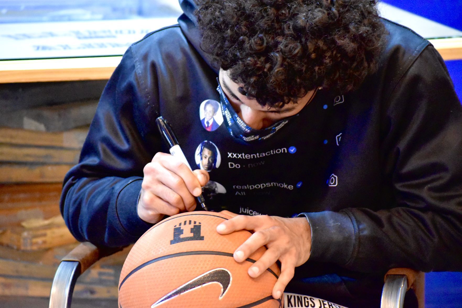 Photos: Illinois star Andre Curbelo celebrates 20th birthday with meet and greet